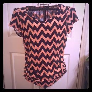 Chevron striped t-shirt